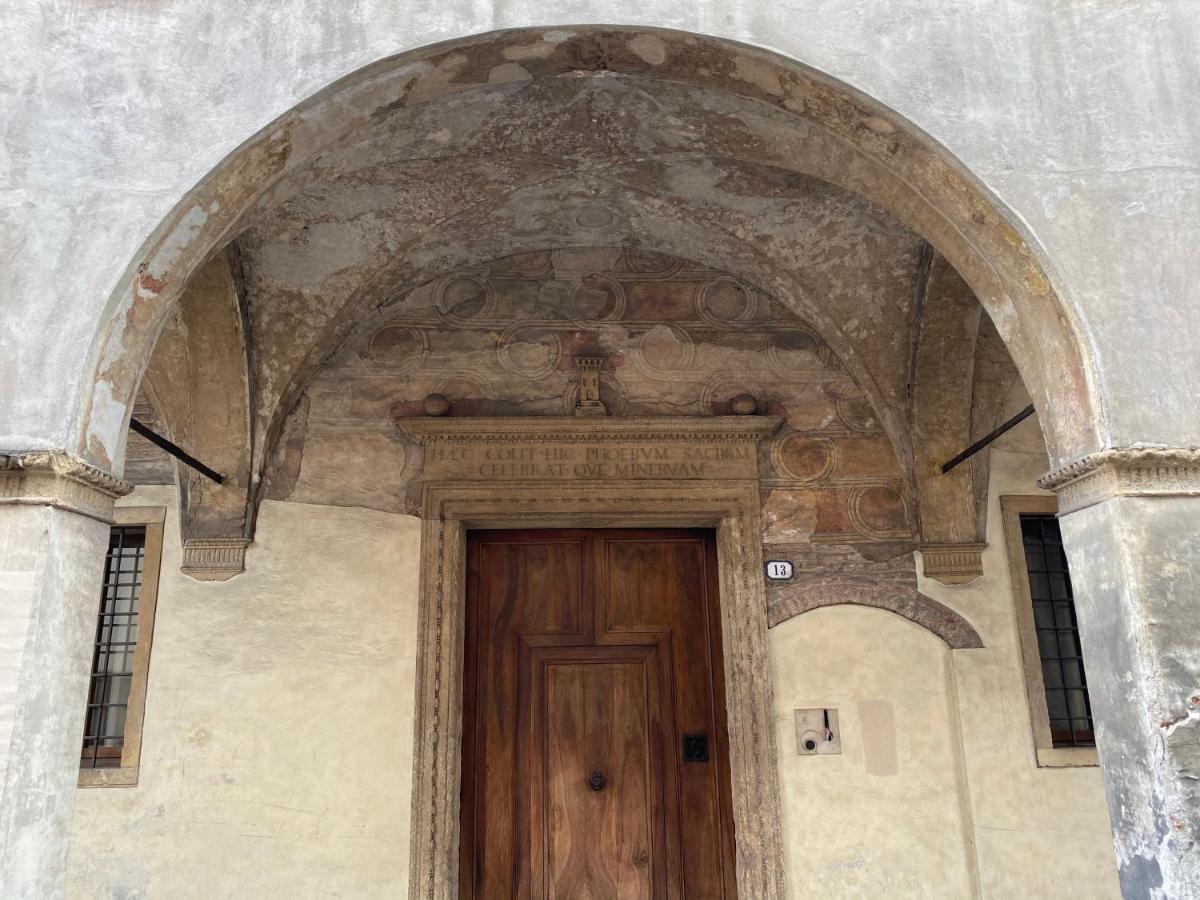 Apartamento Catoo Dimora Di Design Park In Palazzo Nobiliare Al Duomo Padua Exterior foto
