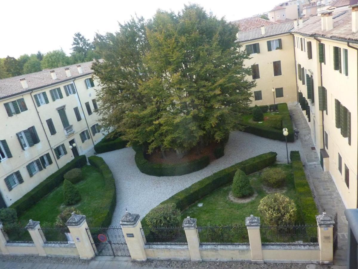 Apartamento Catoo Dimora Di Design Park In Palazzo Nobiliare Al Duomo Padua Exterior foto