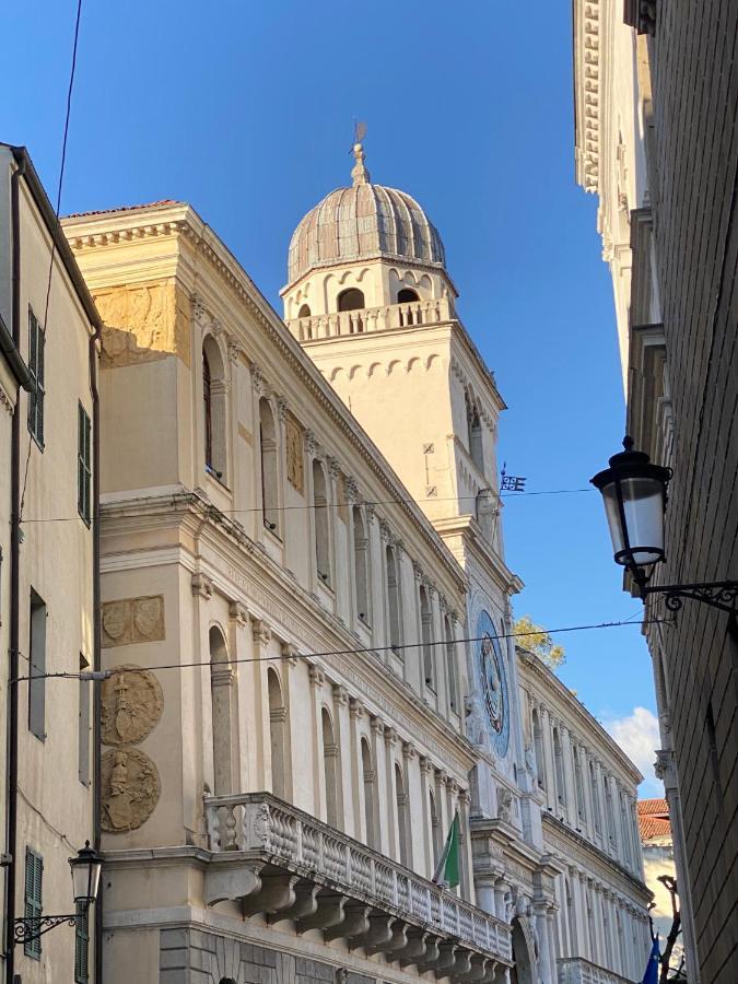 Apartamento Catoo Dimora Di Design Park In Palazzo Nobiliare Al Duomo Padua Exterior foto